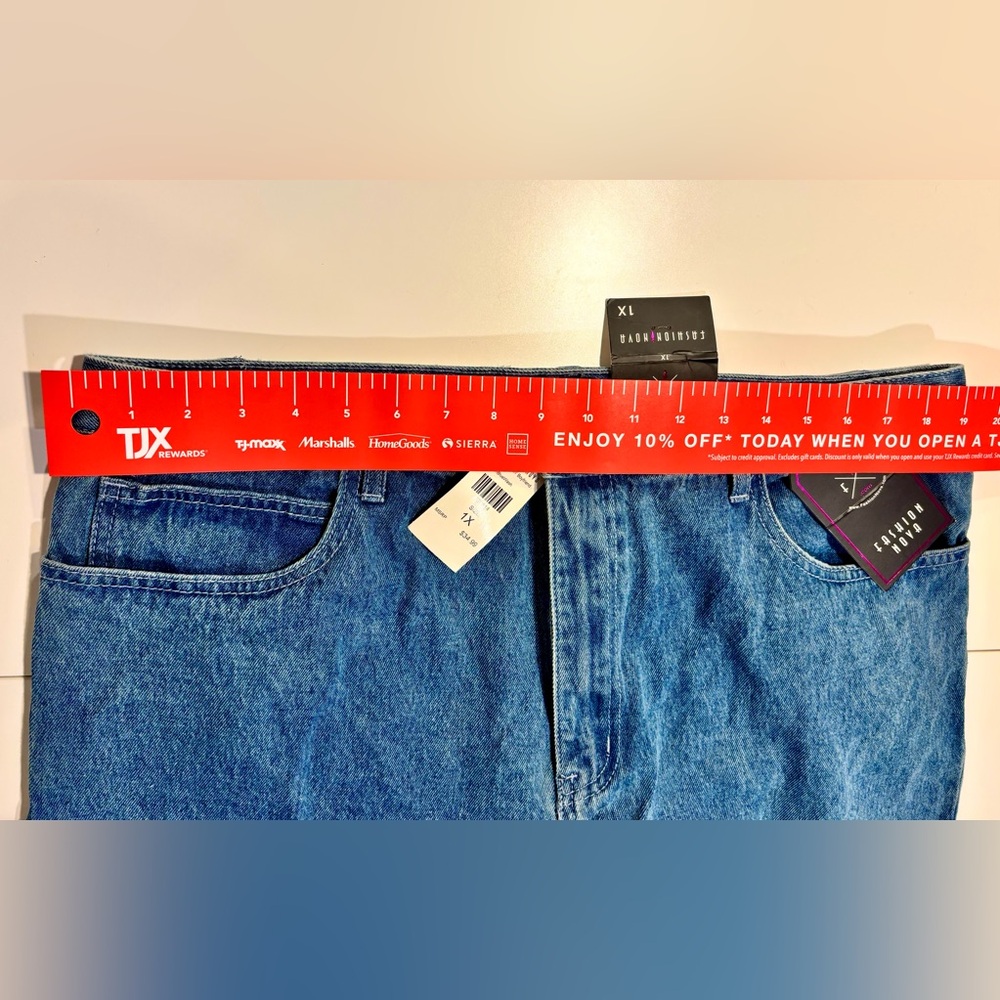 Fashion Nova Silver-Accented Blue Jeans - Picture 3 of 5